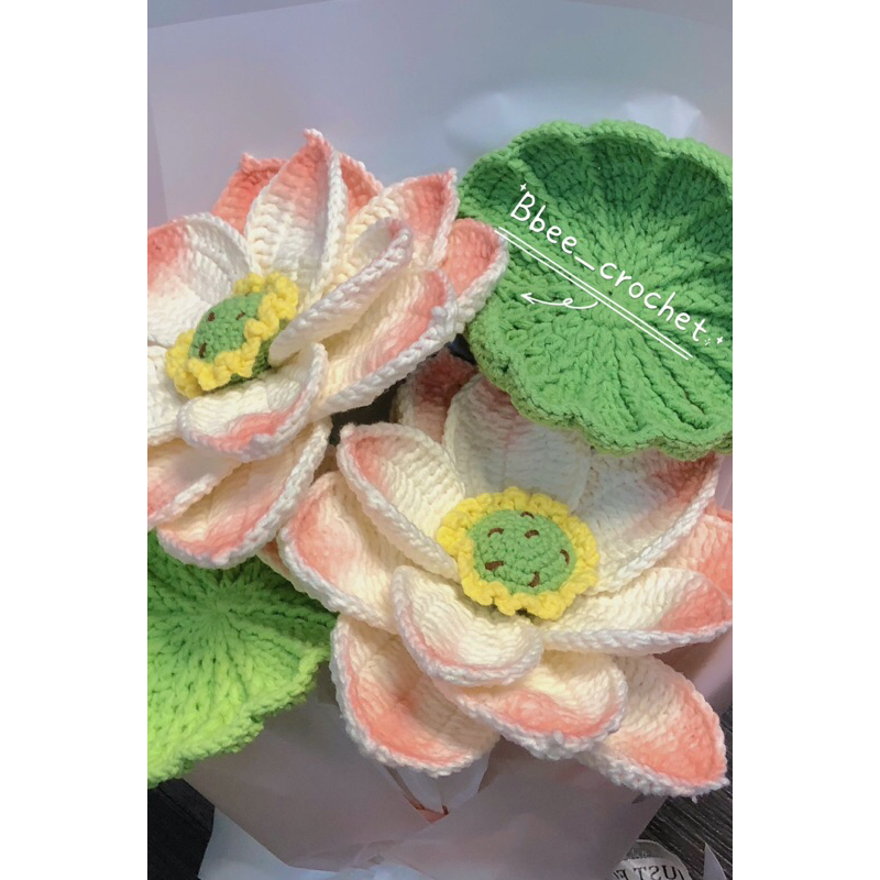 HOA SEN HANDMADE BẰNG LEN, bó hoa len