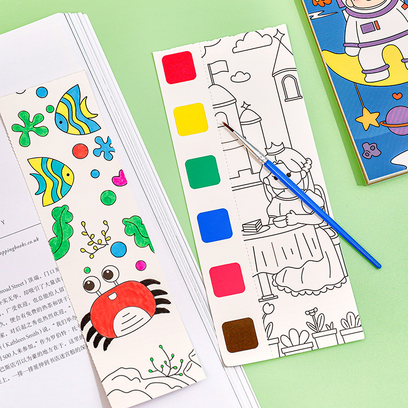 Vở vẽ tô màu nước cho bé kèm cọ vẽ, tranh vẽ tô màu bằng nước nhiều mẫu dễ thương gồm 12 tờ