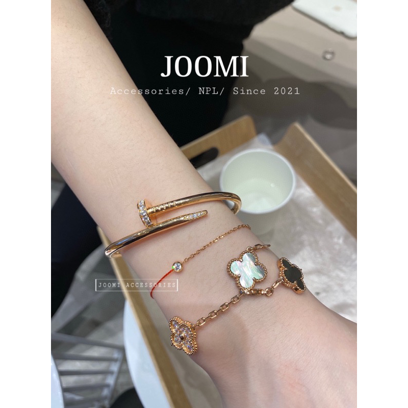 Vòng Tay / Lắc Tay Car Titan Đinh Đính Đá Cao Cấp Không Đen Gỉ