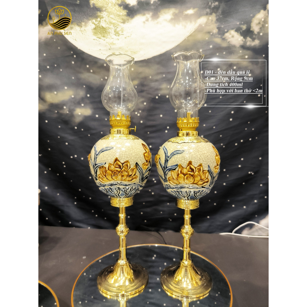 Đèn Dầu Quả Lê Chân Đồng Họa Tiết Hoa Sen Cao Cấp