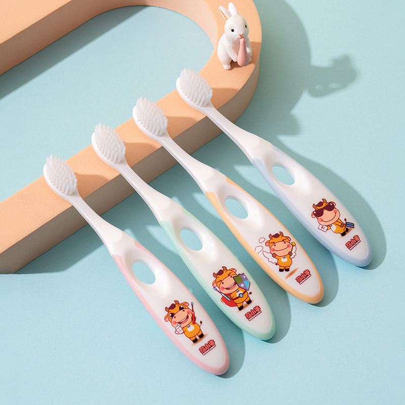 Bàn chải đánh răng trẻ em Calf 2-9 tuổi