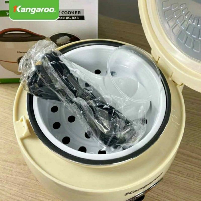 Nồi cơm điện kangaroo kg823 dung tích 1.2l bảo hành 12 tháng.