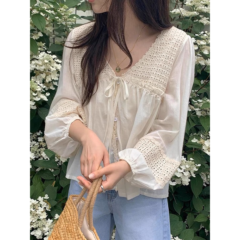 ÁO THÔ REN THÊU HOA BABYDOLL WeiDouStudio doubleh.clo - Áo sơ mi thô đũi mỏng 2 lớp viền hoa nổi cổ V có lót tay bồng QC