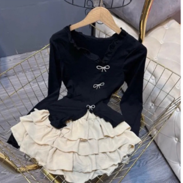 Sét Váy Dài Tay Gắn Ghim Nơ + Chân Váy Ngắn Xoè 3 Tầng