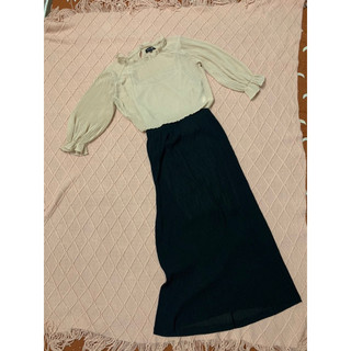 Set áo ivy moda size L và chân váy hiệu Nhật