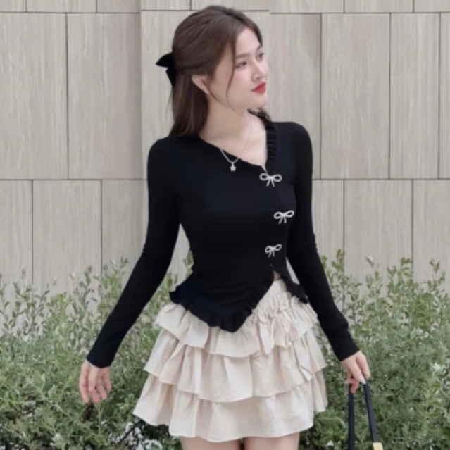 Sét Váy Áo Bo Tăm Dài Tay Gắn 3 Nơ Đá + Chân Váy đũi