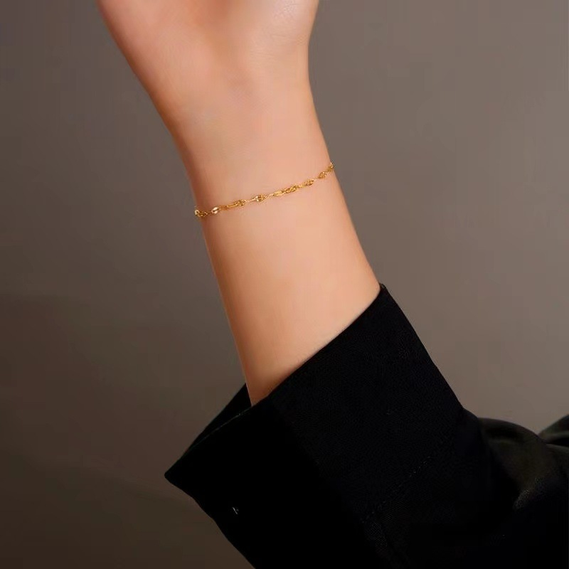 Lắc tay titan, vòng tay titan thanh mảnh, sang trọng không phai không rỉ, trangsucmoiluatuoi.RIN