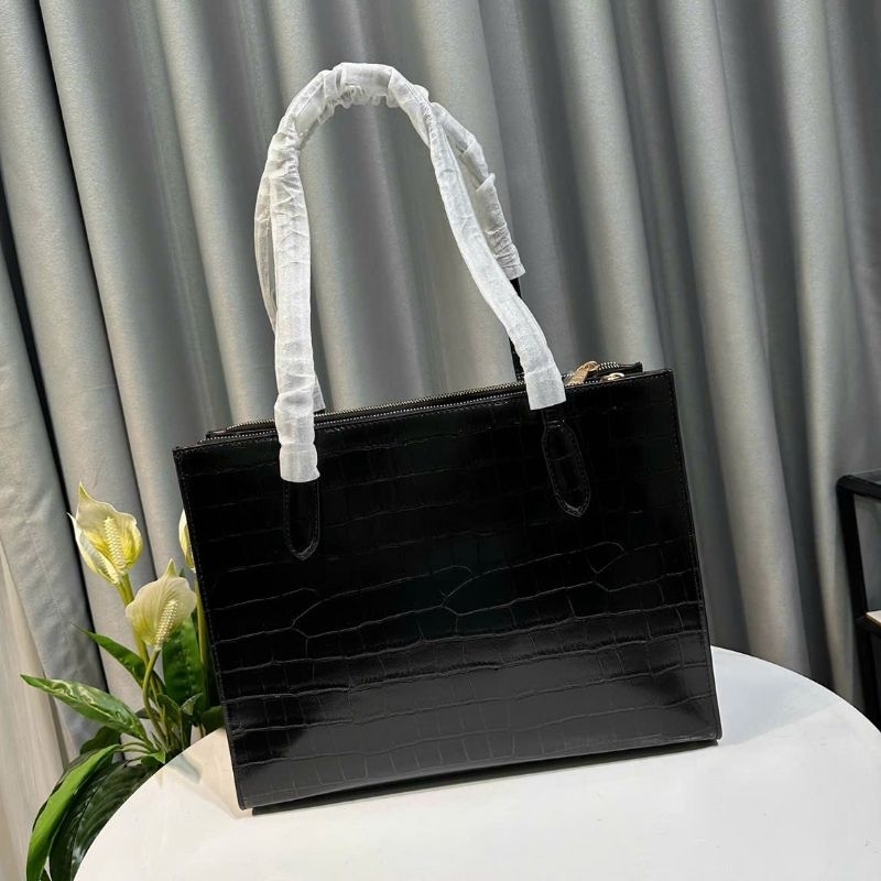 ✨✨Nina Carryall CL654✨Mẫu coach tote đơn giản,sang trọng