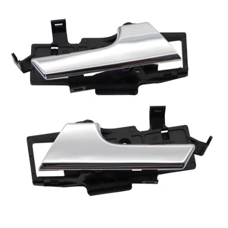 Tay mở cửa trong xe Chevrolet Aveo