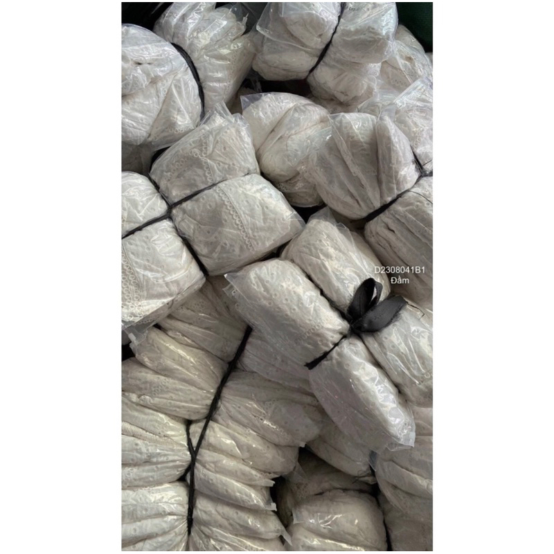 Váy Ren Chun Cúp Ngực Đuôi Tầng Ôm Sát Body