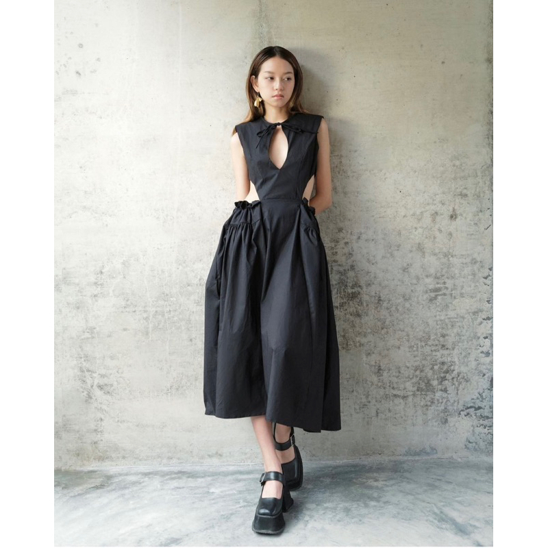 Váy poplin cotton hở eo Midnight