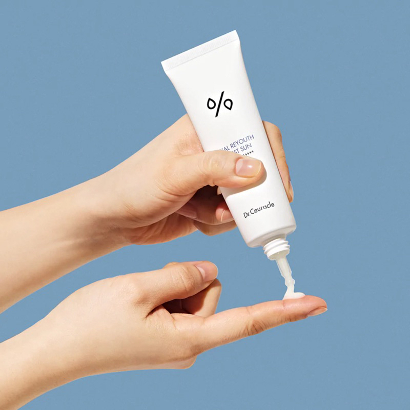 Kem chống nắng dưỡng ẩm Dr.Ceuracle HYAL REYOUTH MOIST SUN 50ml