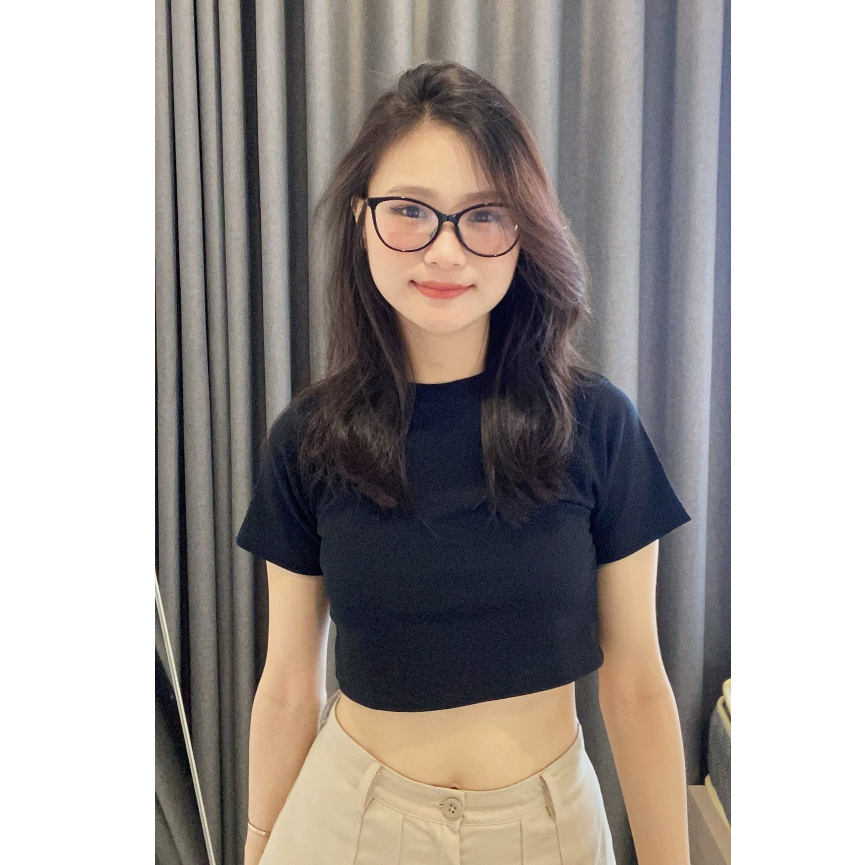 Áo Croptop Trơn Insolite Vải Thun Gân Cao Cấp, Form Ôm Body - Màu Đen / Trắng