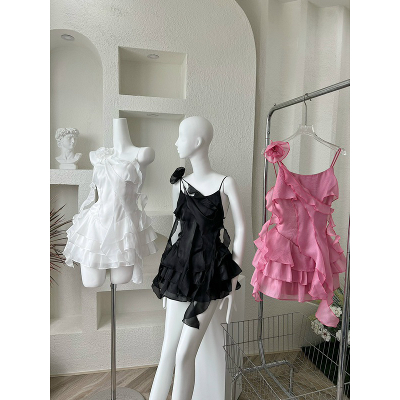 Đầm tua rua đính hoa voan