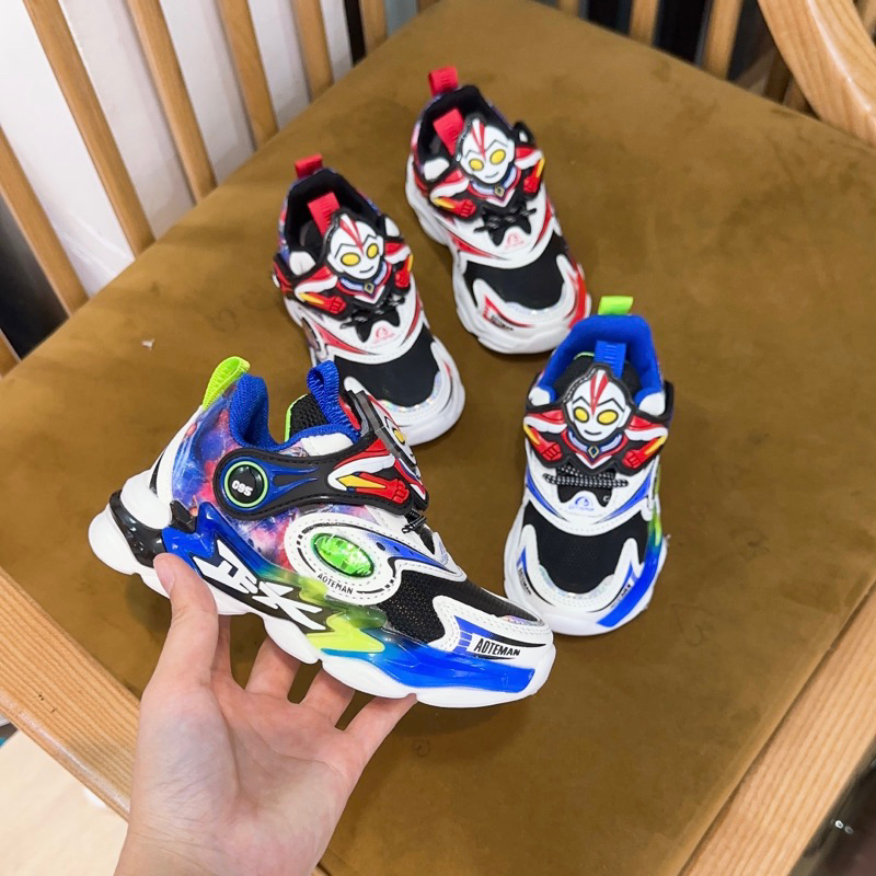 GIÀY THỂ THAO SIÊU NHÂN CÓ ĐÈN LED CHO BÉ TRAI SIZE 23-37
