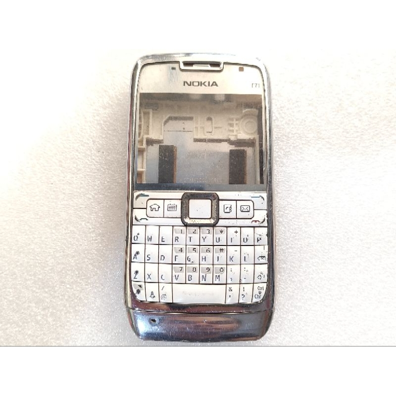 Bộ Vỏ Nokia E71  Loại 2 Đã Qua Sử Dụng