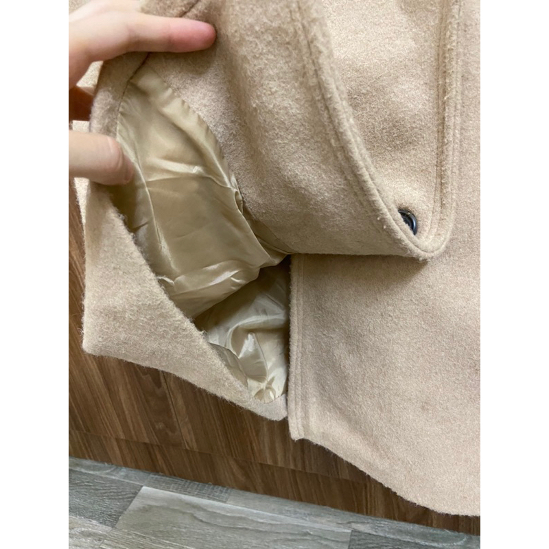 Áo dạ nữ màu be nâu hai hàng cúc ấm áp xinh đẹp