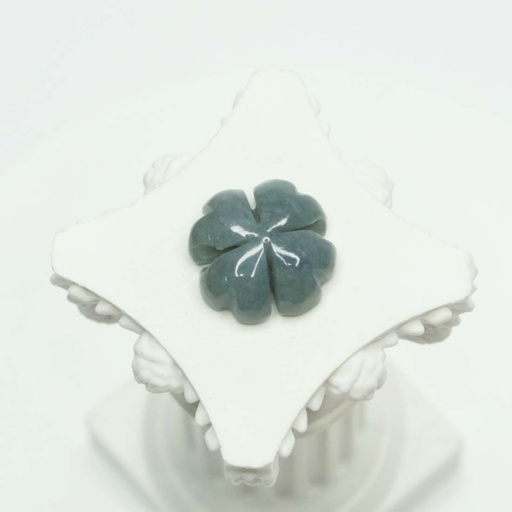 Cỏ bốn lá xỏ vòng tay, mặt dây Lam Ngọc A chuẩn thiên nhiên UPCARA