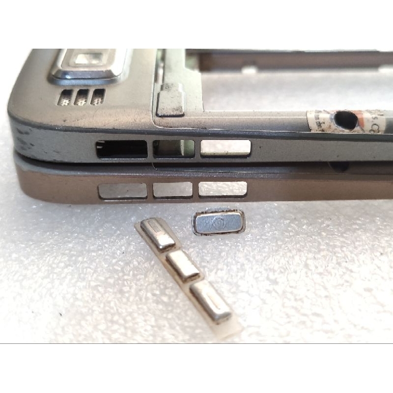 Khung Sườn Nokia E72  Chính Hãng Đã Qua Sử Dụng