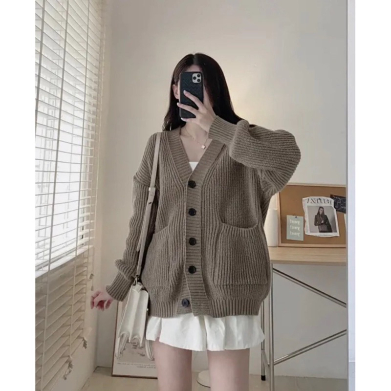 Áo khoác cardigan len trơn khuy nữ form to hàng Qc