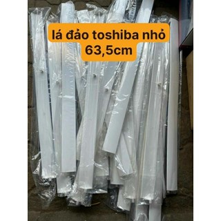lá đảo máy lạnh Toshiba nhỏ 63.5