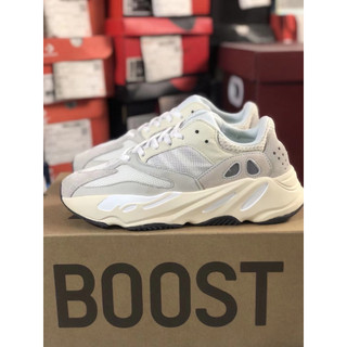 Giày Sneaker YZ 700 Đen chuẩn hàng 1:1