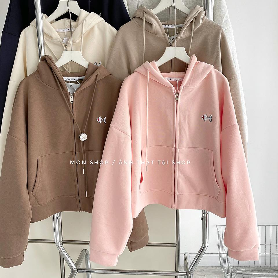 Khoác crop da cá thêu con cá 669238