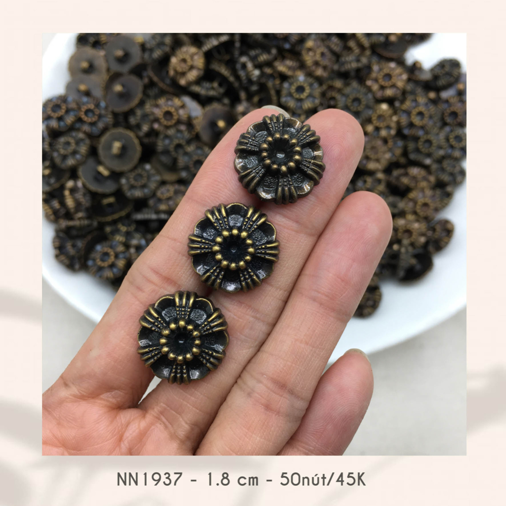 Set 50 nút áo NN1937, size 1.8cm