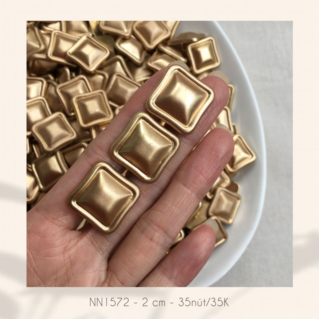Set 35 nút áo NN1572, size 2cm