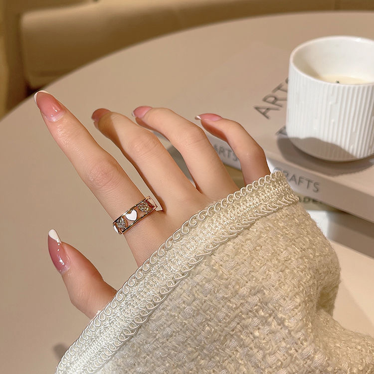 Nhẫn đeo tay hình trái tim phong cách hàn quốc Unisex
