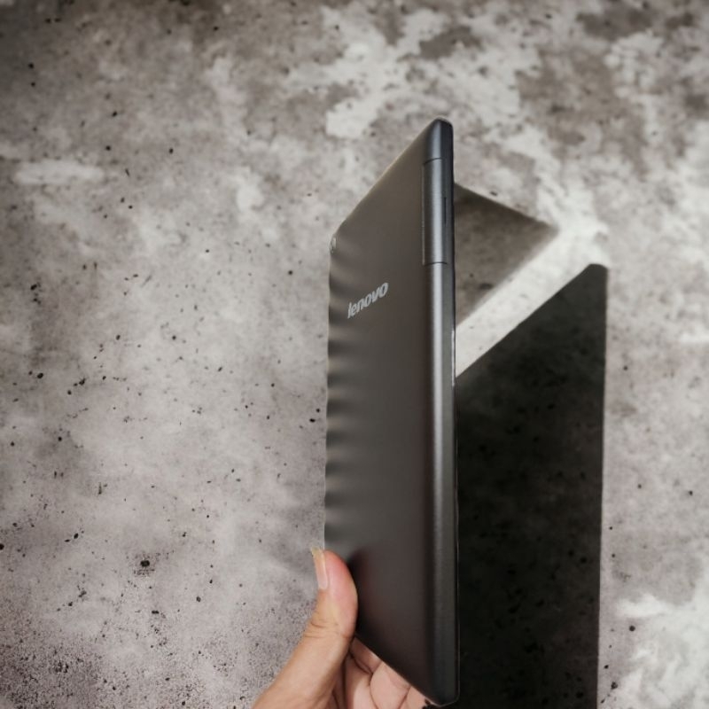 Lenovo Tab 2 A7- Máy tính bảng giải trí giá tốt
