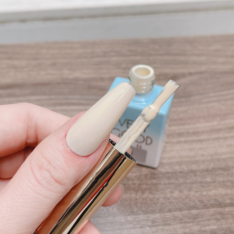 Sơn gel màu Trắng KEM Very good nail chai 15ml