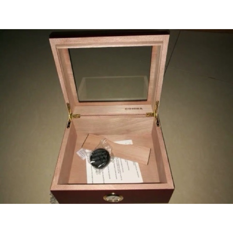 Hộp gỗ Humidor tuyết tùng size to