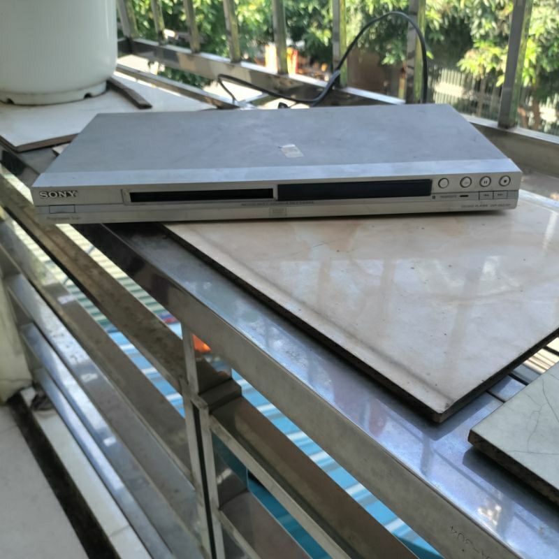 Đầu vcd sony bị mất nắp che đĩa