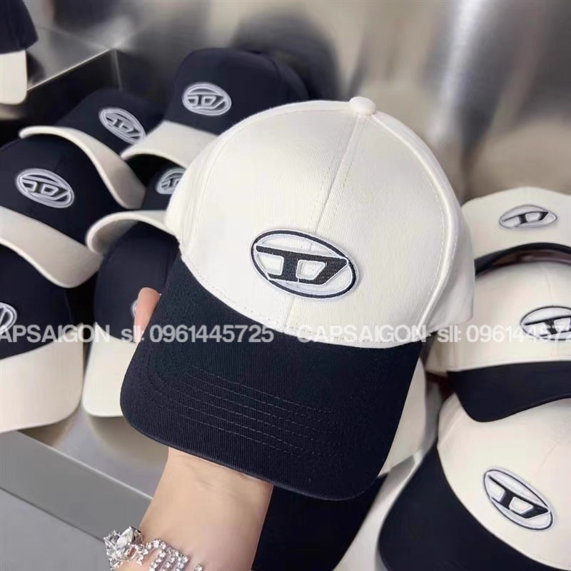 Mũ lưỡi trai CAPSAIGON thêu logo D hai màu phom cứng cao cấp 2 lớp unisex nam nữ phong cách Hàn Quốc