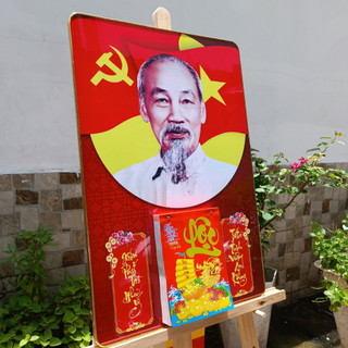 Lịch gỗ treo tường chủ tịch Hồ Chí Minh, lịch tết Giáp Thìn 2024, bìa gỗ bọc viền vàng tráng gương bóng