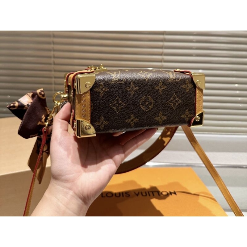 Túi xách dành cho nữ LV Trunk phom đẹp họa tiết mới cóng sz18cm kèm hộp vip