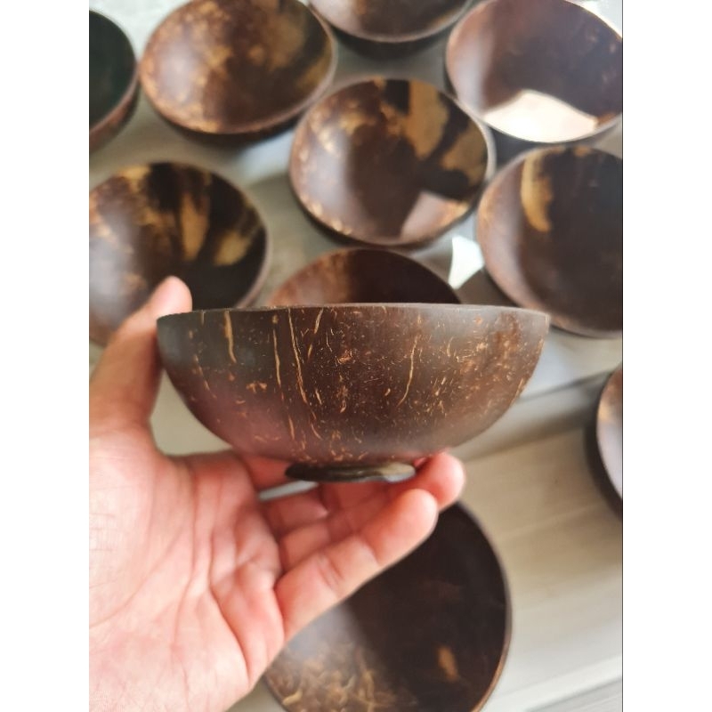 Dĩa gáo dừa tròn có đế