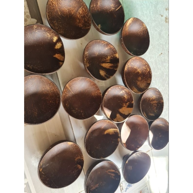 Dĩa gáo dừa tròn có đế