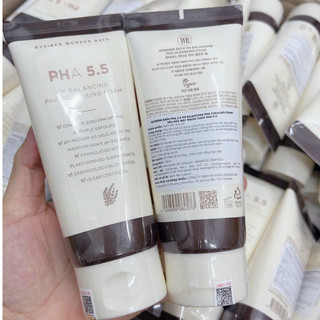 Sữa Rửa Mặt Cân Bằng Da Byvibes Wonder Bath PHA 5.5 Cleansing Foam 150ml