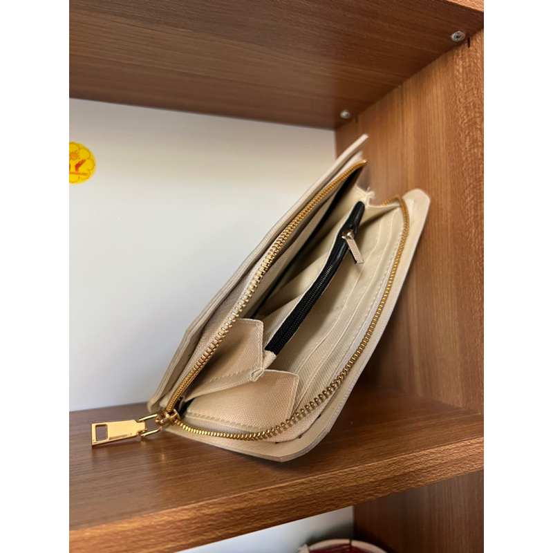 Phôi ví da đục lỗ sẵn