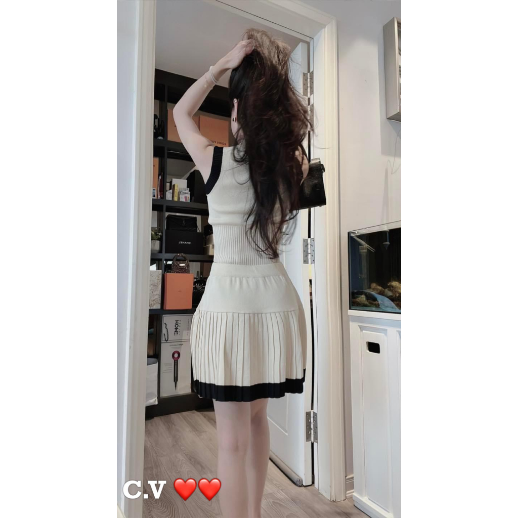 Set áo cổ cao chân váy tennis kèm đai hàng QCL1