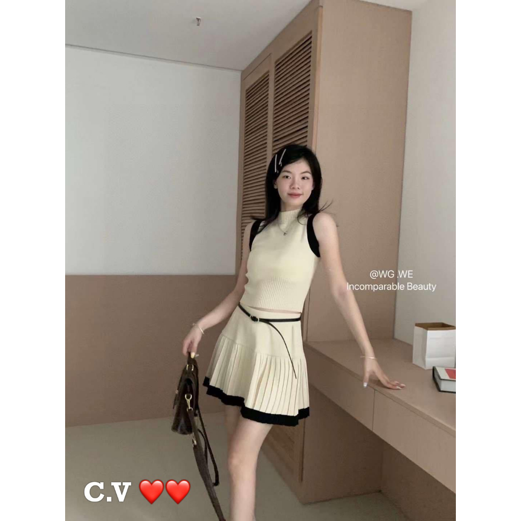 Set áo cổ cao chân váy tennis kèm đai hàng QCL1