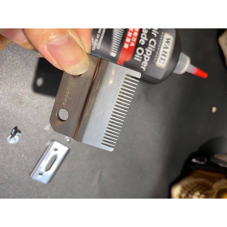 Dầu tra tông đơ WHAL chính hãng