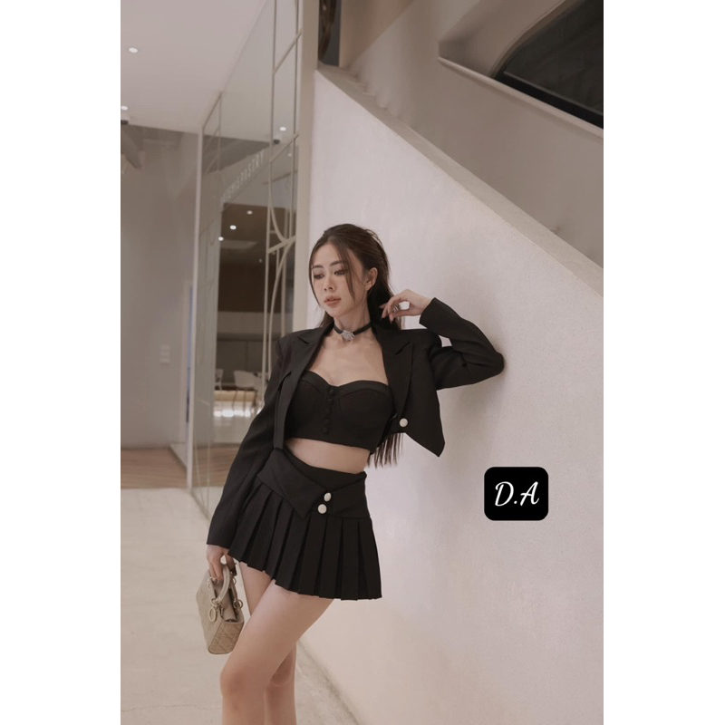 Set đồ nữ 3 món áo vest lửng + bra kèm chân váy xếp ly