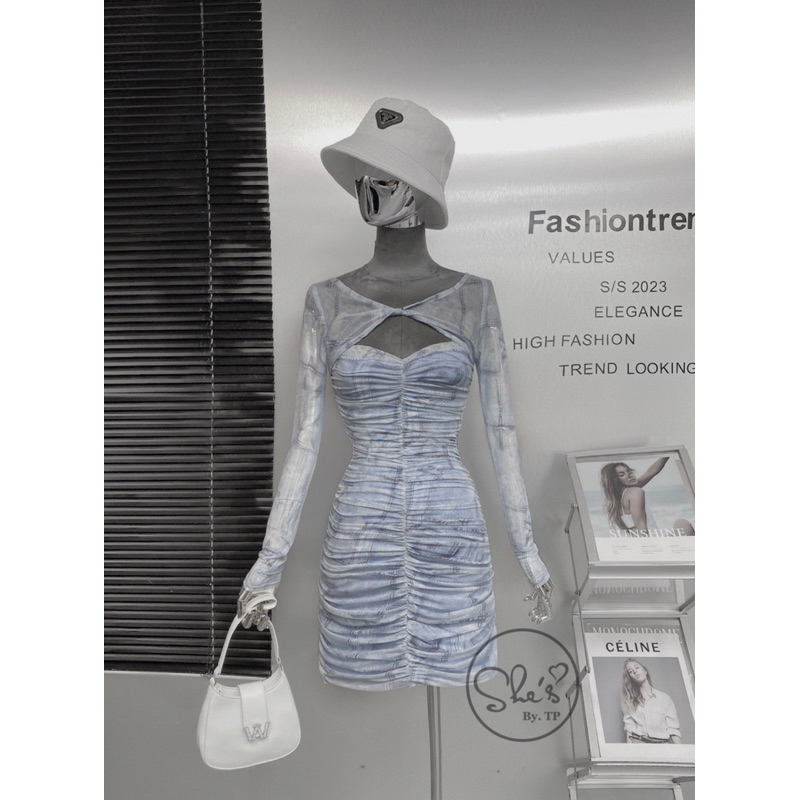 Váy body lưới loang xoắn ngực