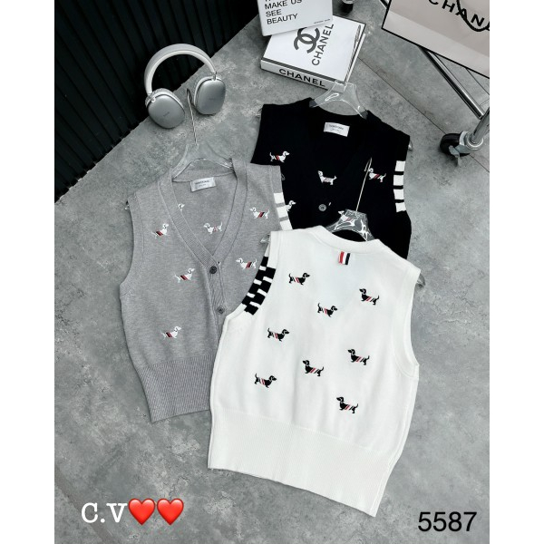 Áo gile len thêu hình con chó hàng QCL1