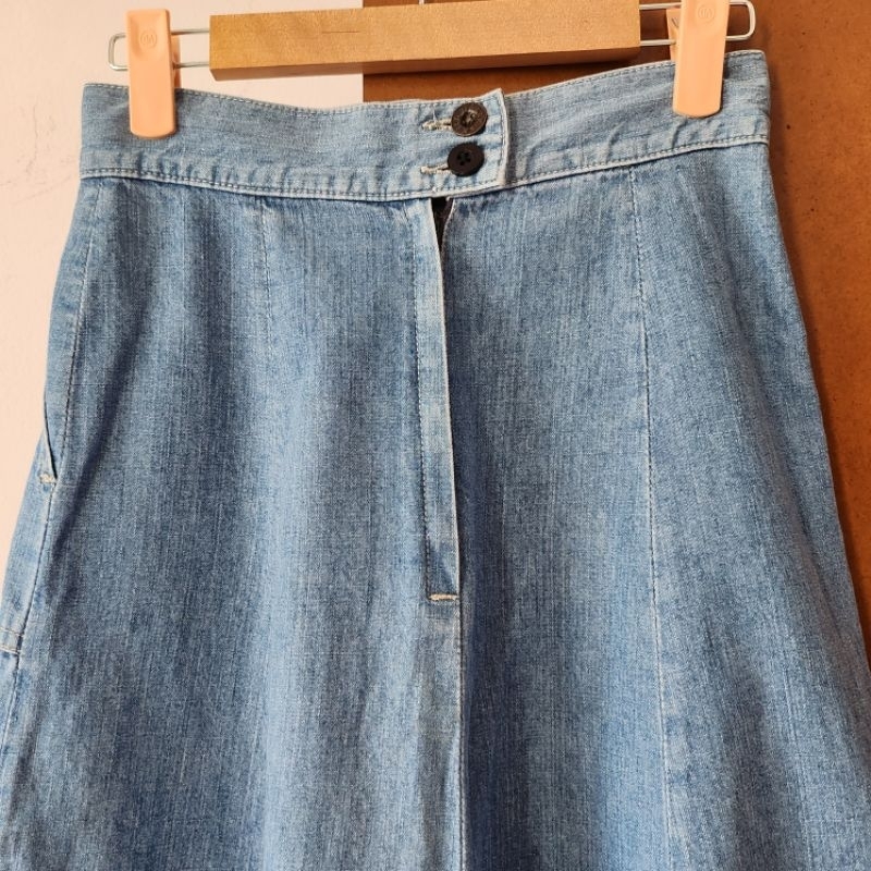 Chân váy midi vintage Nhật hiệu Betty Smith jeans denim xanh light blue - em và nắng