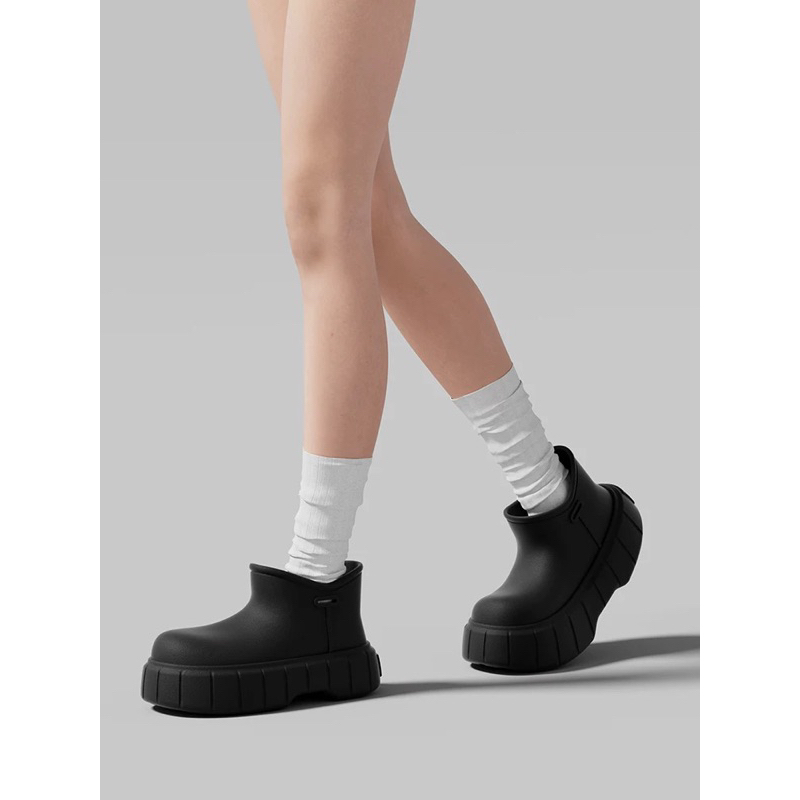 Giày boot cổ ngắn kiểu mới phong cách năng động giày dép trending 2023