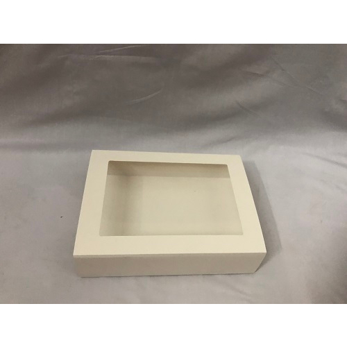 Hộp giấy mặt kiếng kéo ngang kích thước 24,8 X 18,3 X 6,3 cm/hộp